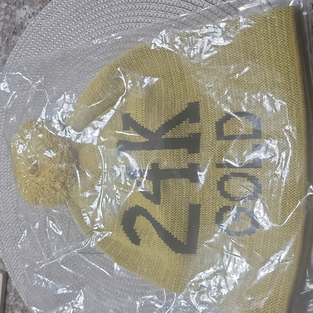 24kt gold Supreme beanie